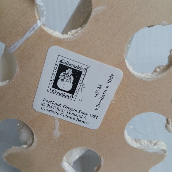 Collectable Creations Mini Snow Scenes- Sparkle Wheelbarrow Ride Christmas Decor - Picture 10 of 13